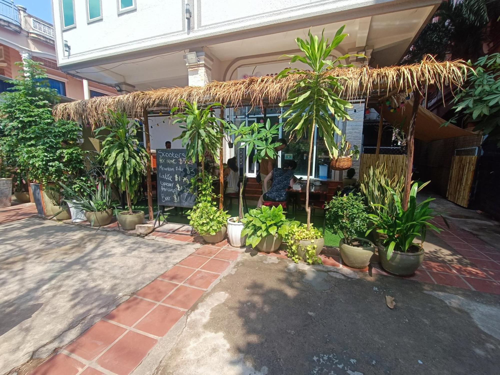 贡布 Orchid 101酒店 外观 照片